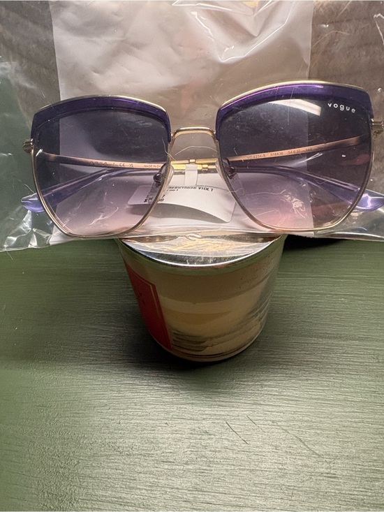 Vogue Accessories - Vogue Gold Frame Sunglasses with Purple Gradient Lenses